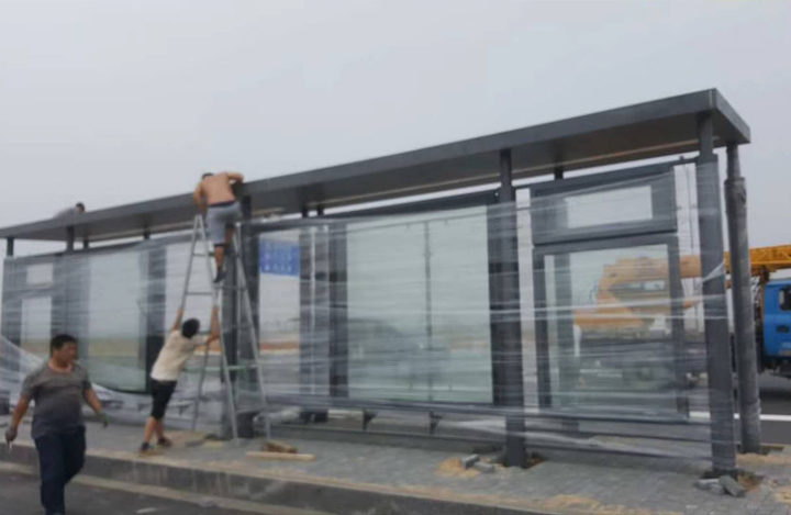 湖北候车亭安装实景