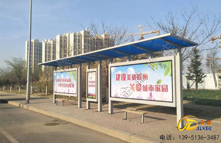 浙江候车亭安装中