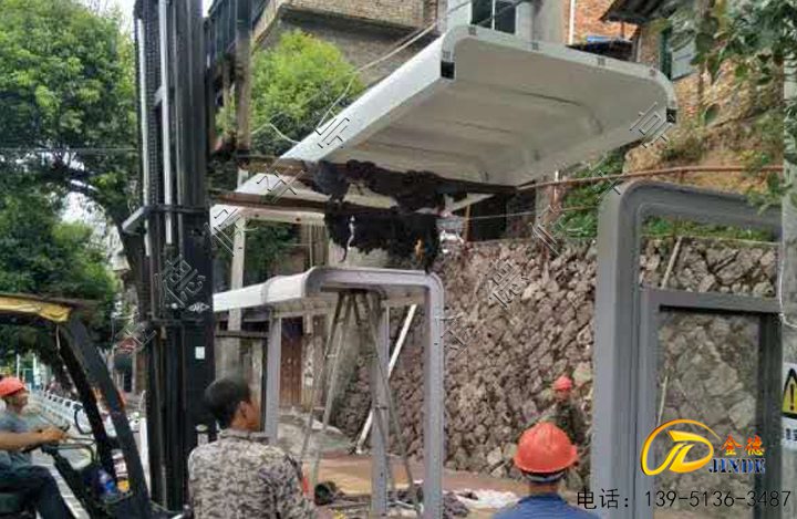 广东候车亭安装中